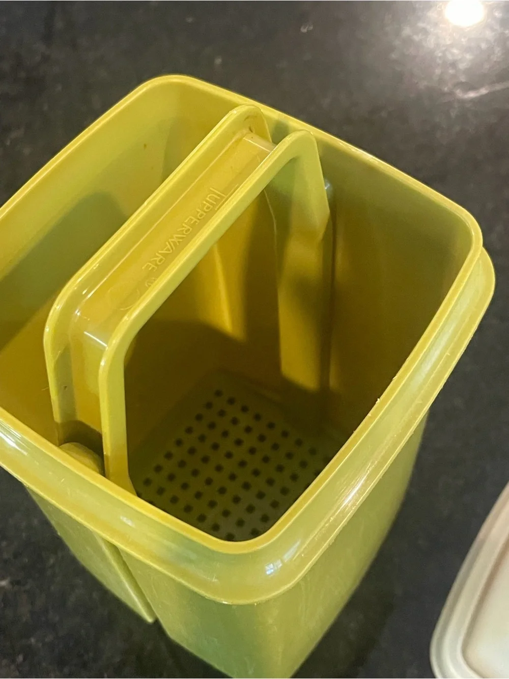 Tupperware Pickle Elevator vintage